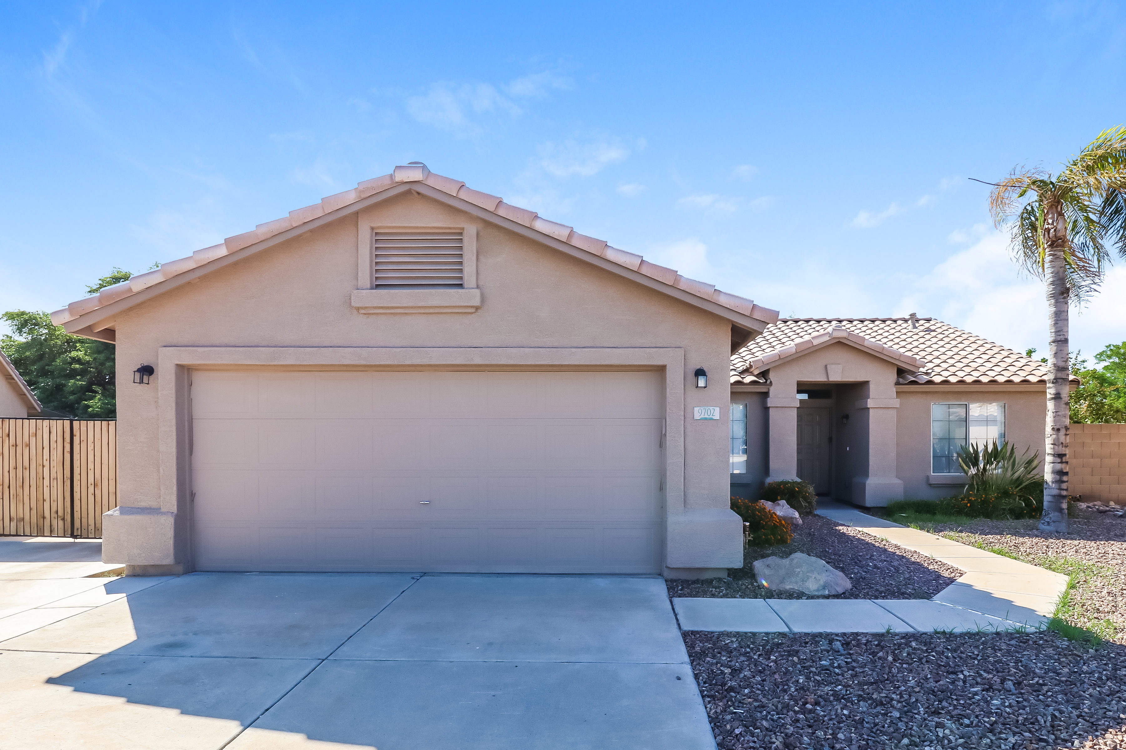 9702 N 93rd Dr Peoria, AZ 85345